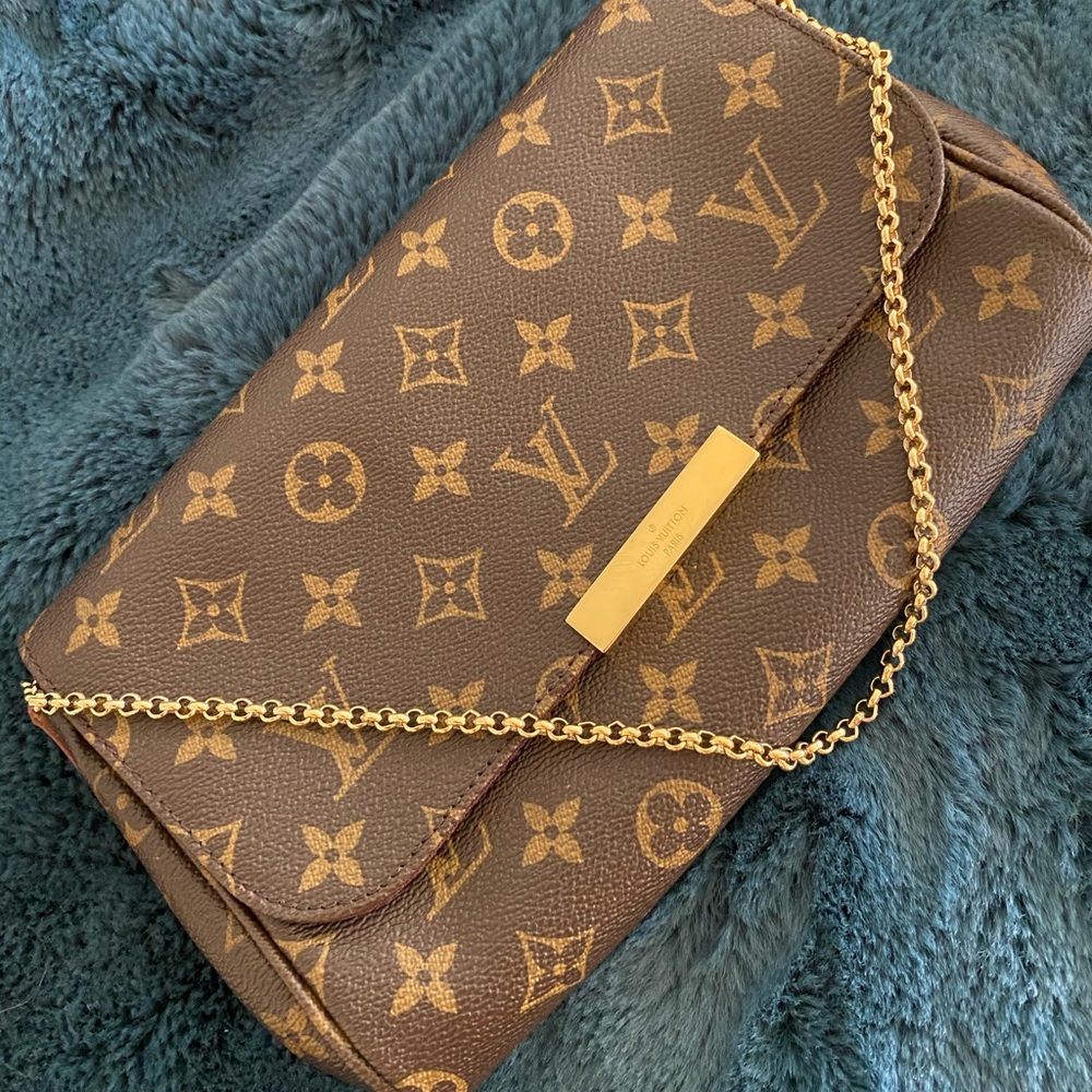 Louis Vuitton Favorite MM